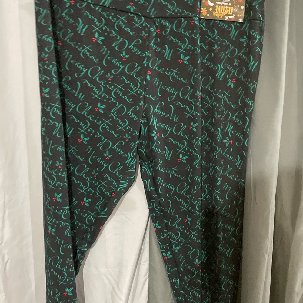 Festive Black and Green Leggings